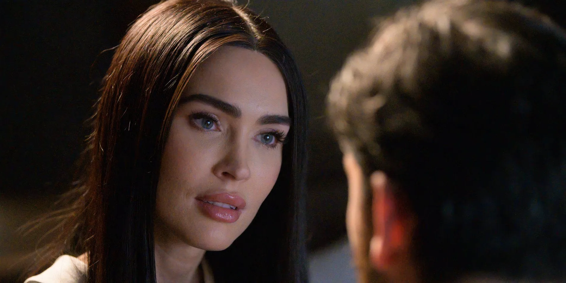 Megan Fox dans Subservience