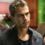 Top 10 Filme und Fernsehsendungen mit Theo James