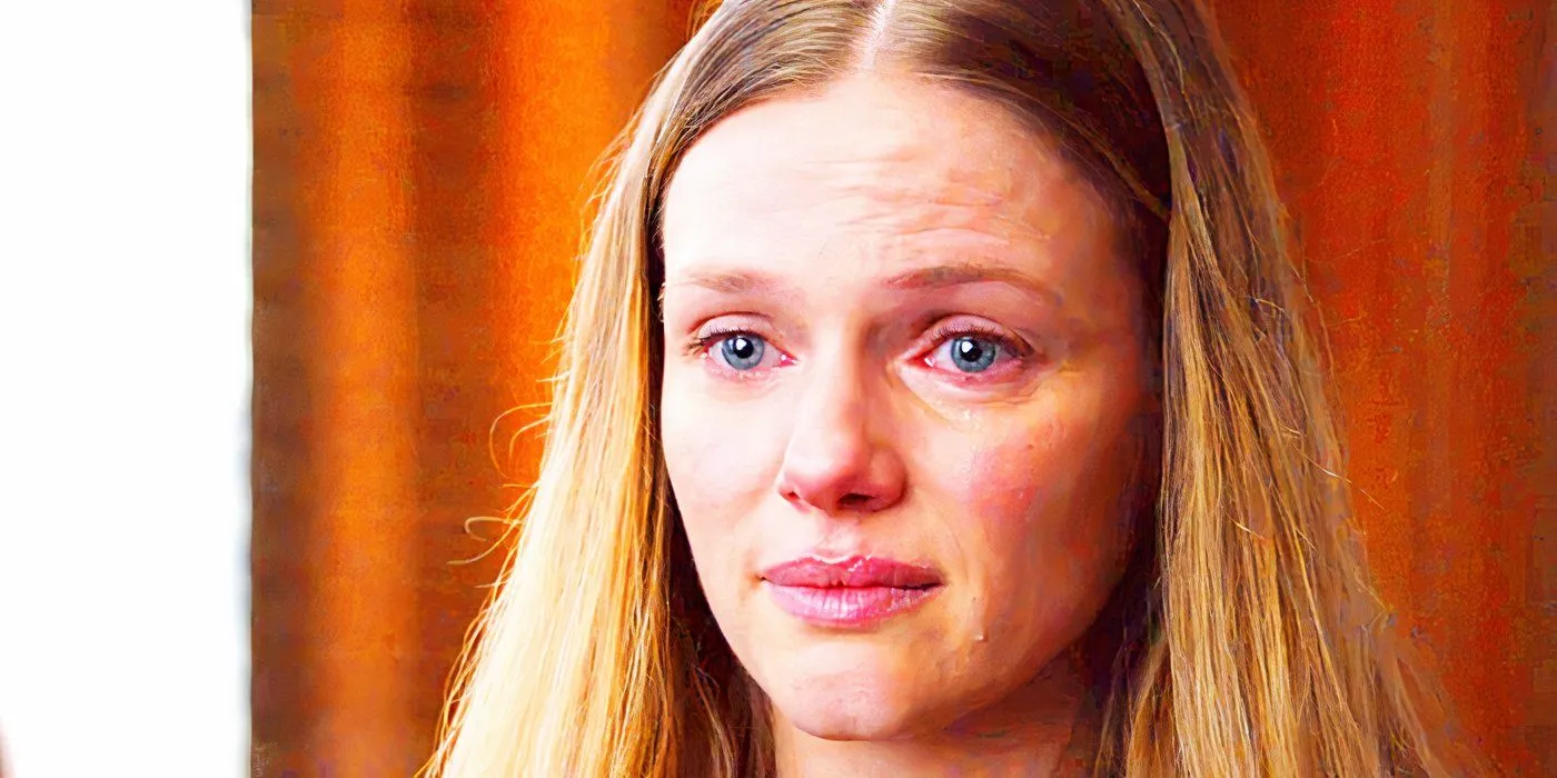 Tracy Spiridakos als weinende Hailey Upton in Nahaufnahme in Chicago PD