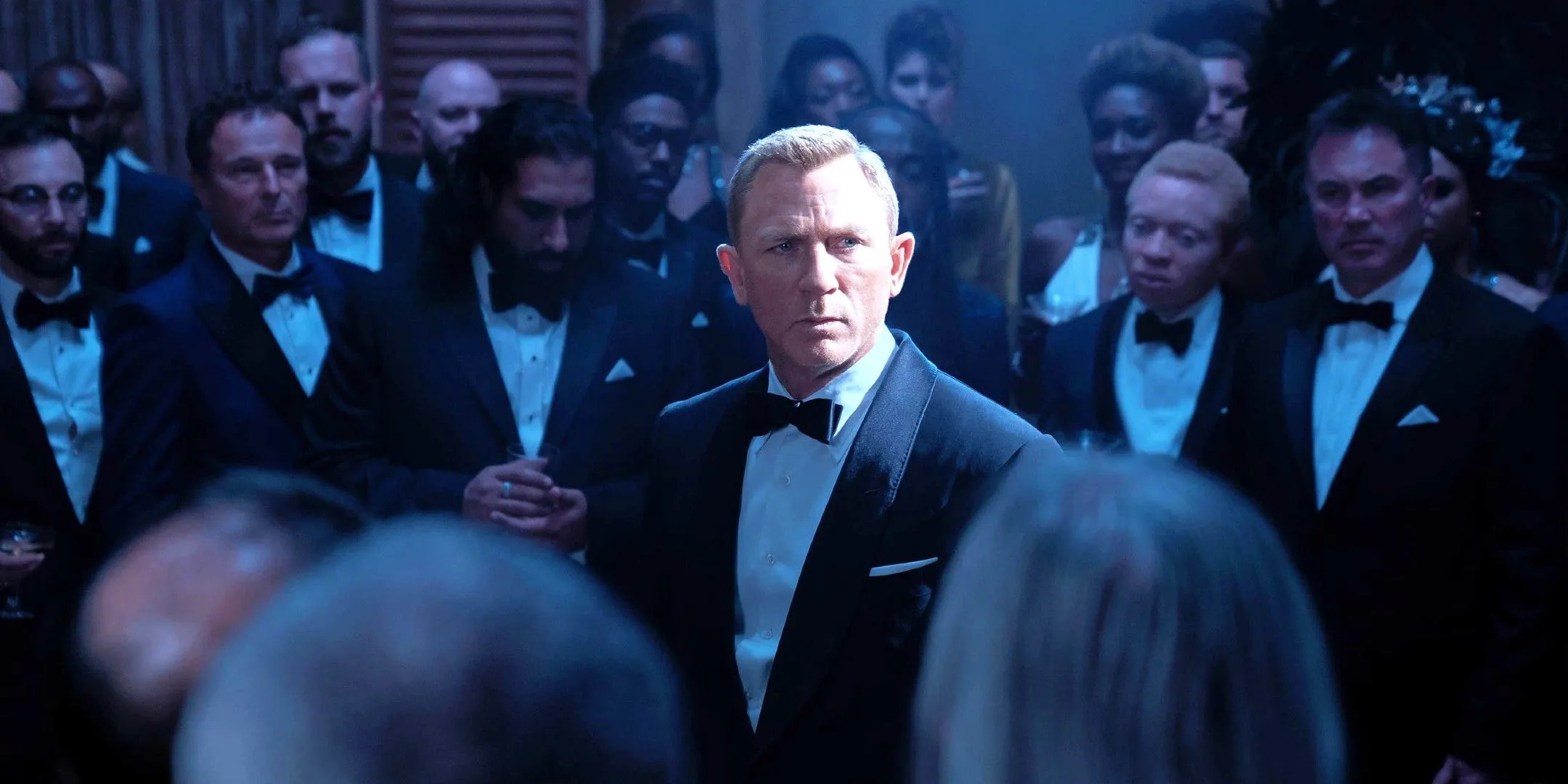 Daniel Craig como James Bond em Sem Tempo para Morrer