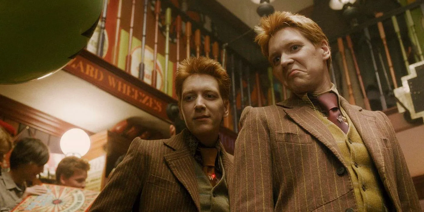 Fred et George dans Farces pour sorciers facétieux des Weasley.