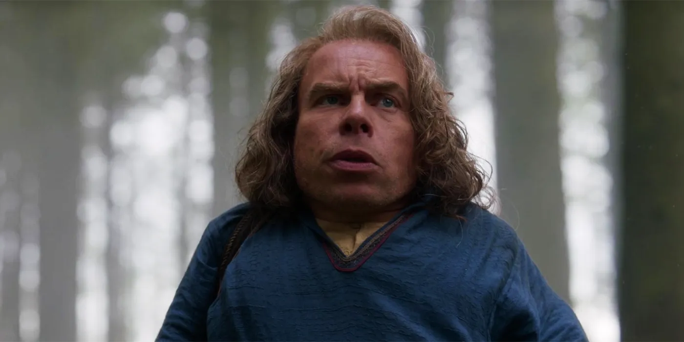 Warwick Davis nel finale della prima stagione di Willow