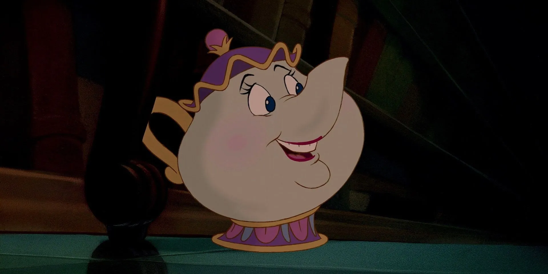 Angela Lansbury als Mrs. Potts