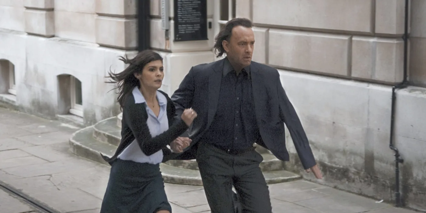 Tom Hanks et Audrey Tautou courant dans la rue dans le Da Vinci Code