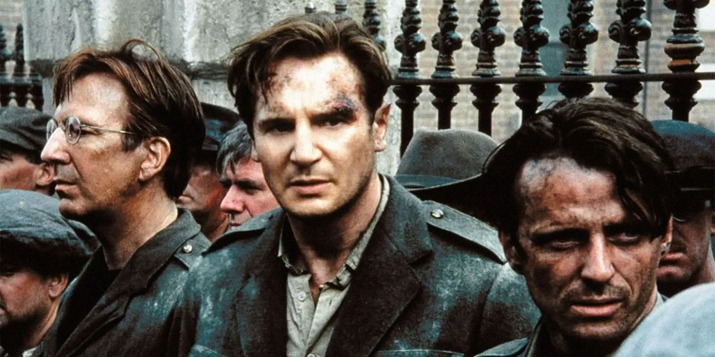 Liam Neeson nel film Michael Collins