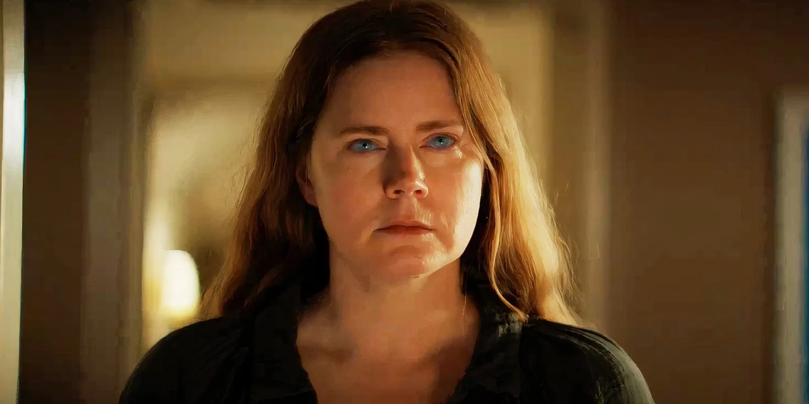 Amy Adams como madre en Nightbitch