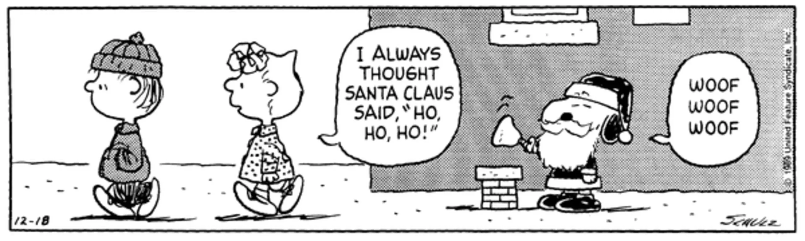 Bande dessinée Peanuts : Linus et Sally passent devant Snoopy en Père Noël.