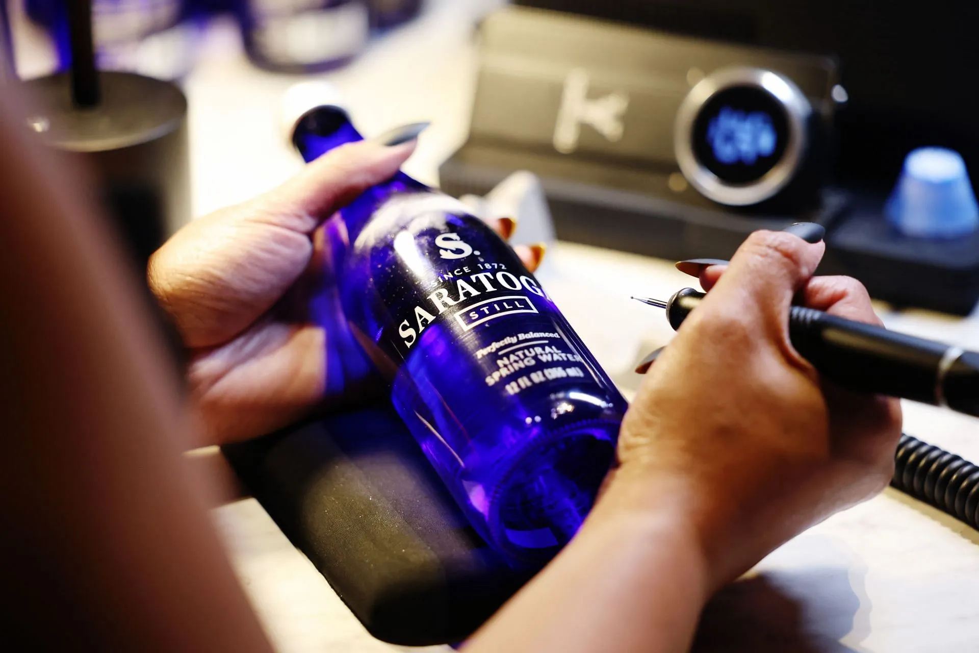 The brand offers customized water bottles for its customers (Image via Getty) The brand offers customized water bottles for its customers (Image via Getty)