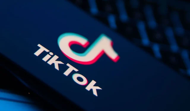 존 포크의 죽음에 대한 미스터리: TikTok의 Brainrot Meme 트렌드 속에서 탐구된 팀 치즈의 전설