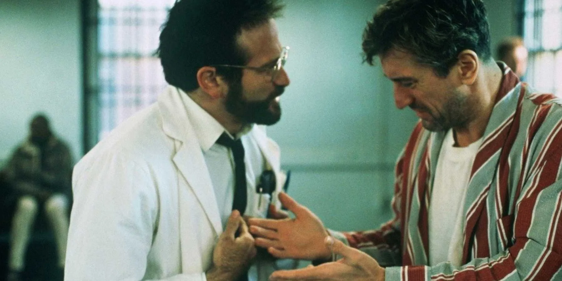 De Niro and Williams interacting in Awakenings De Niro and Williams interacting in Awakenings
