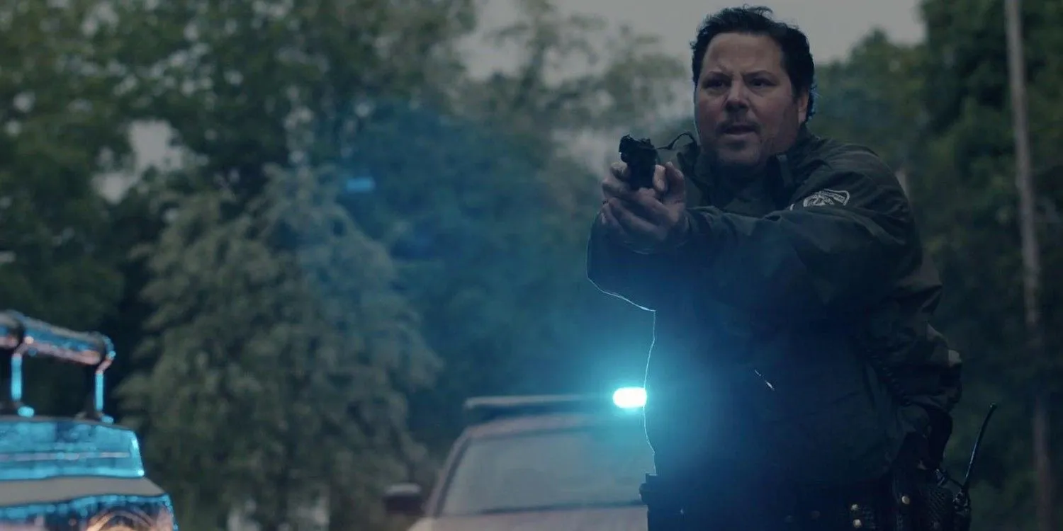 Greg Grunberg in Castle Rock Greg Grunberg in Castle Rock