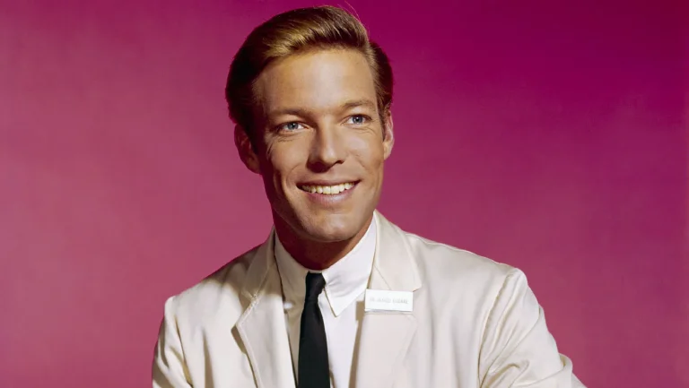 Richard Chamberlain, Iconic Star of ‘Dr. Kildare’ and Melodramatic Miniseries Legend, Passes Away at 90