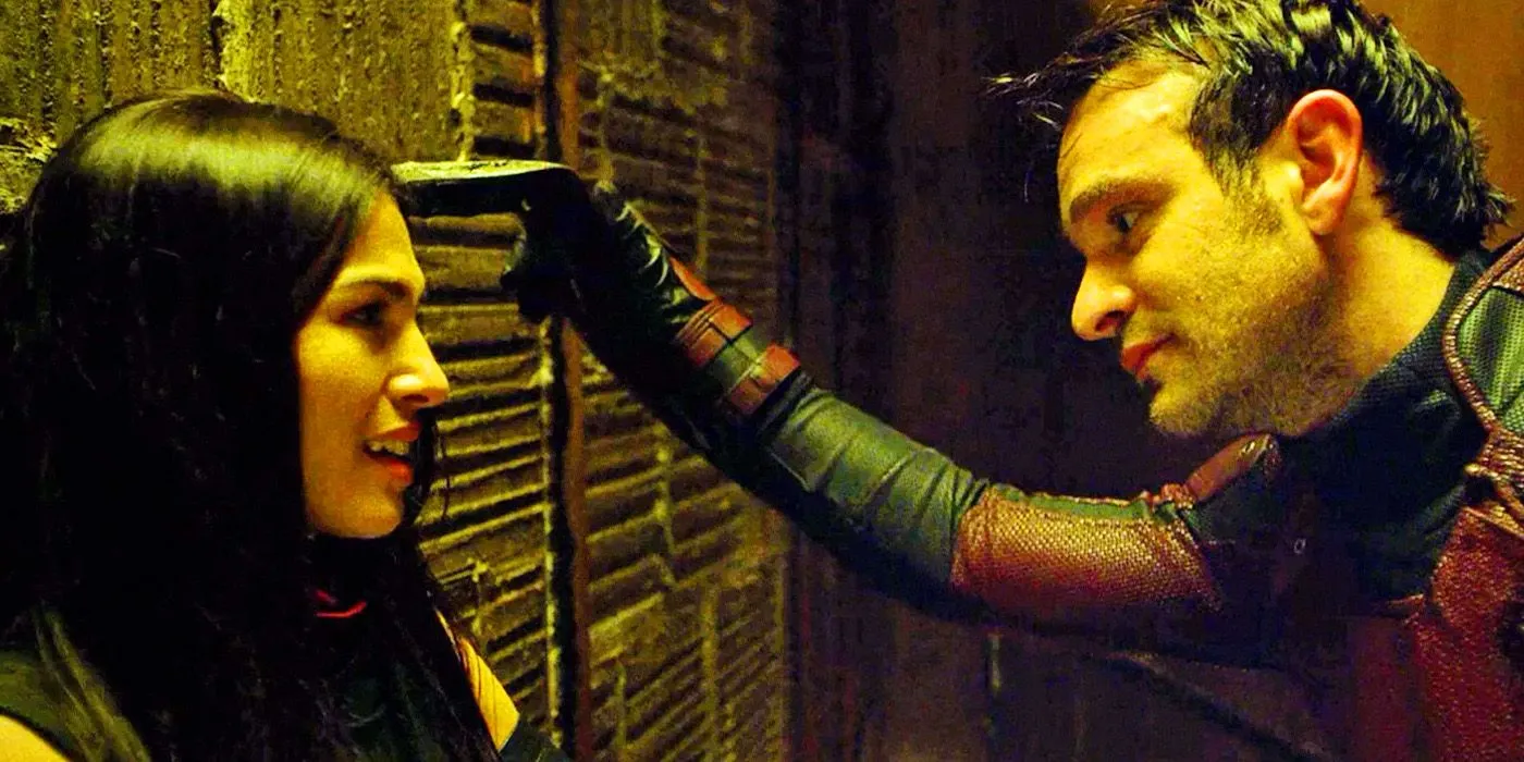 Elektra speaks to Matt Murdock in Daredevil Elektra speaks to Matt Murdock in Daredevil