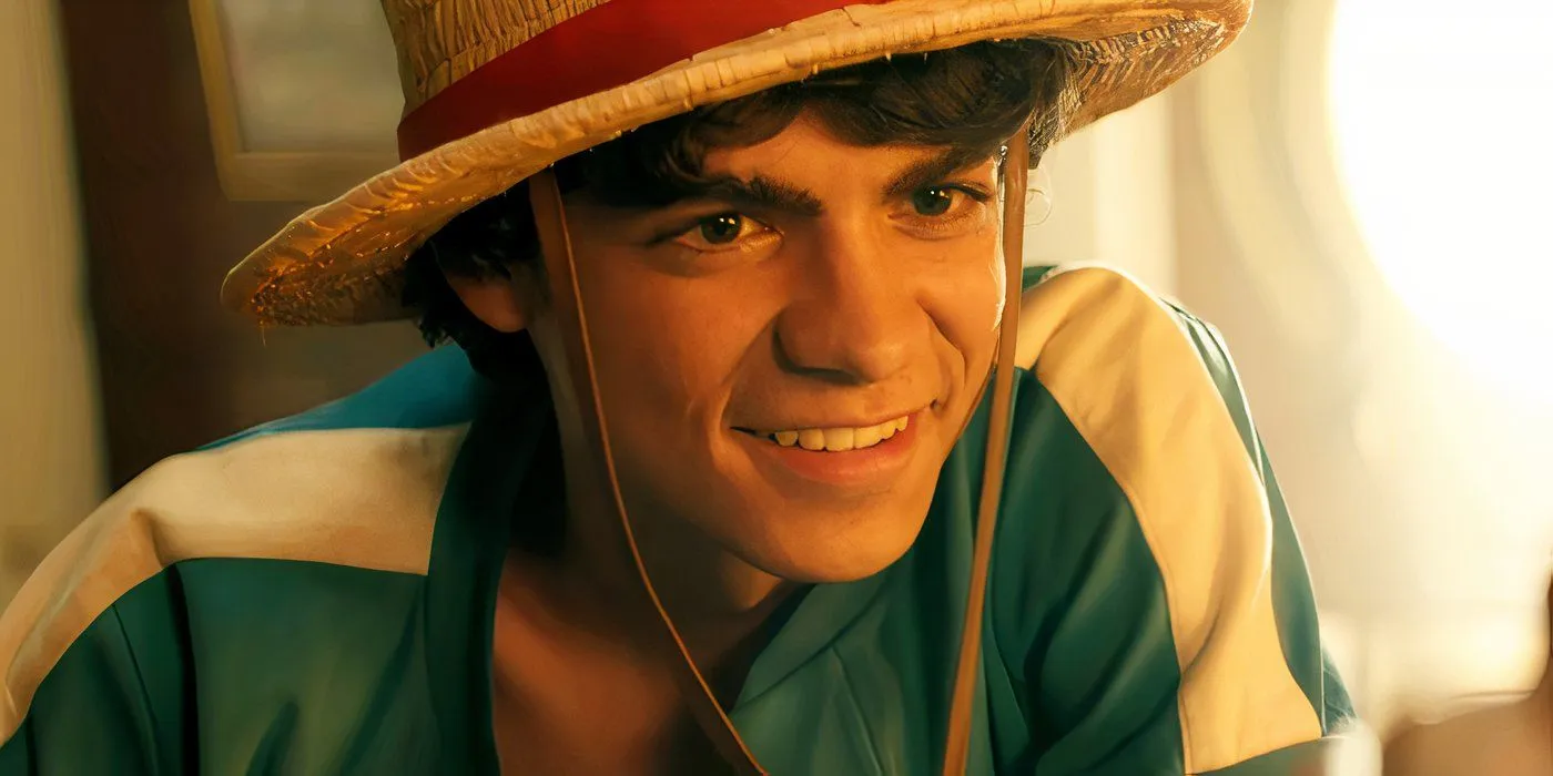 Iñaki Godoy as Monkey D. Luffy smiling while leaning forward in One Piece season 1 Iñaki Godoy as Monkey D. Luffy smiling while leaning forward in One Piece season 1