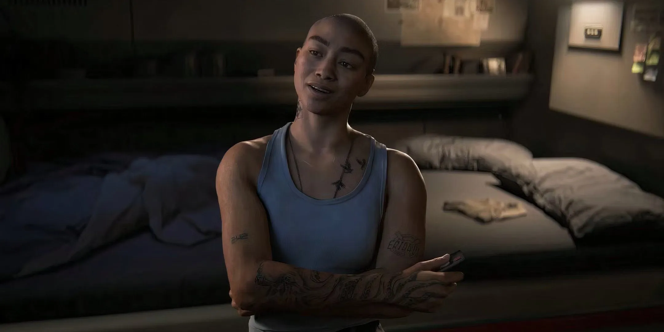 Jordan, the protagonist, with her weapon. Jordan, the protagonist, with her weapon.