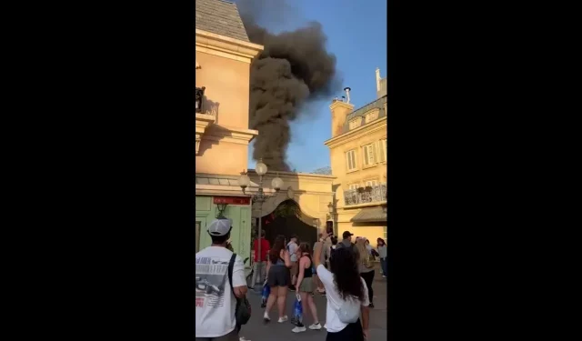 迪士尼世界發生火災，EPCOT 上空濃煙滾滾