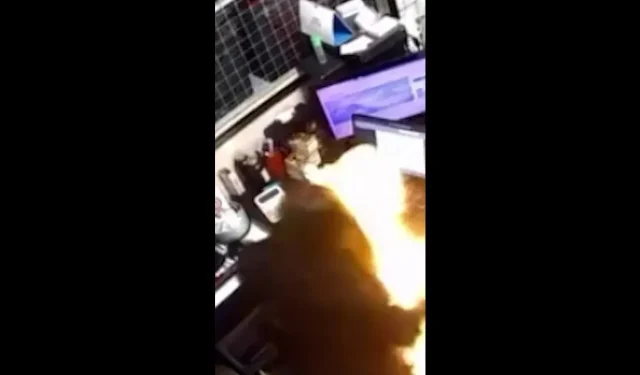 경고: 모바일 충전기 폭발로 인해 사무실 근무자가 중상을 입다