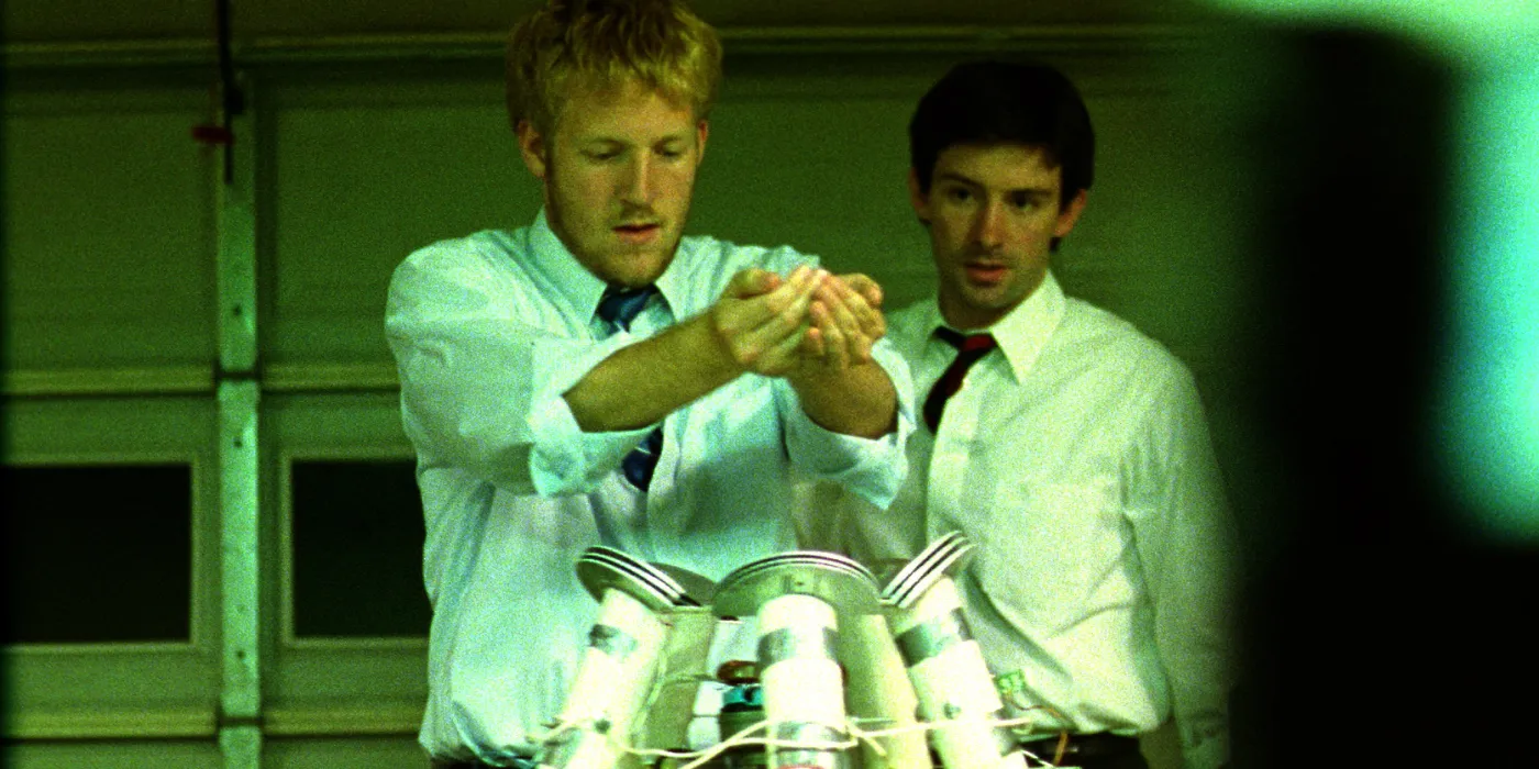 Primer 2004 character with cupped hands