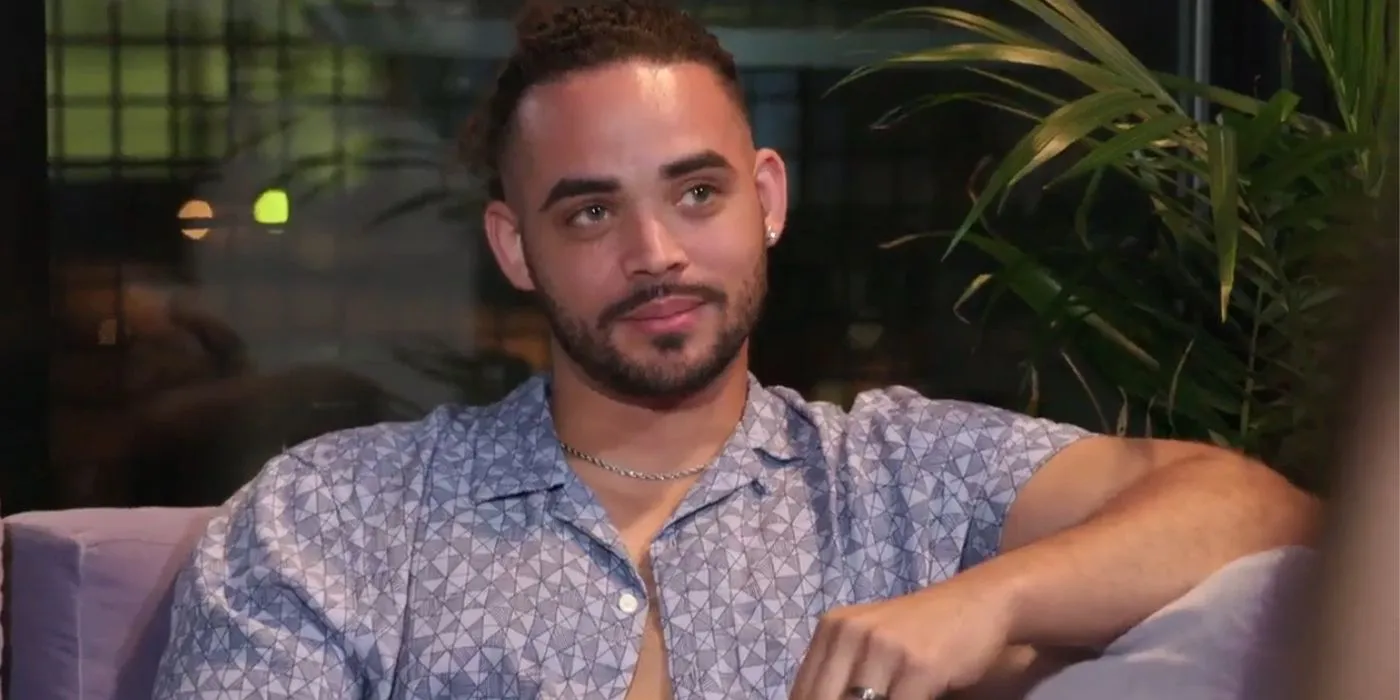 Rob Warne posing for a photo on 90 Day Fiance