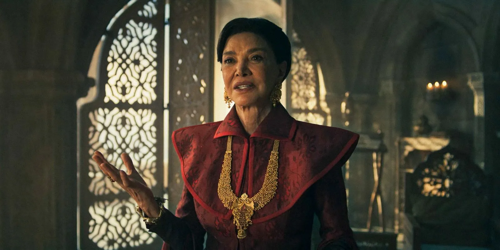 Elaida do Avriny a'Roihan (Shohreh Aghdashloo) explaining something in The Wheel of Time Season 3 Ep 5 Elaida do Avriny a'Roihan (Shohreh Aghdashloo) explaining something in The Wheel of Time Season 3 Ep 5