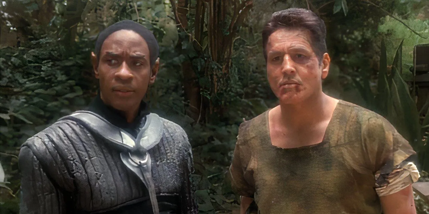 Tuvok rescuing Chakotay Tuvok rescuing Chakotay