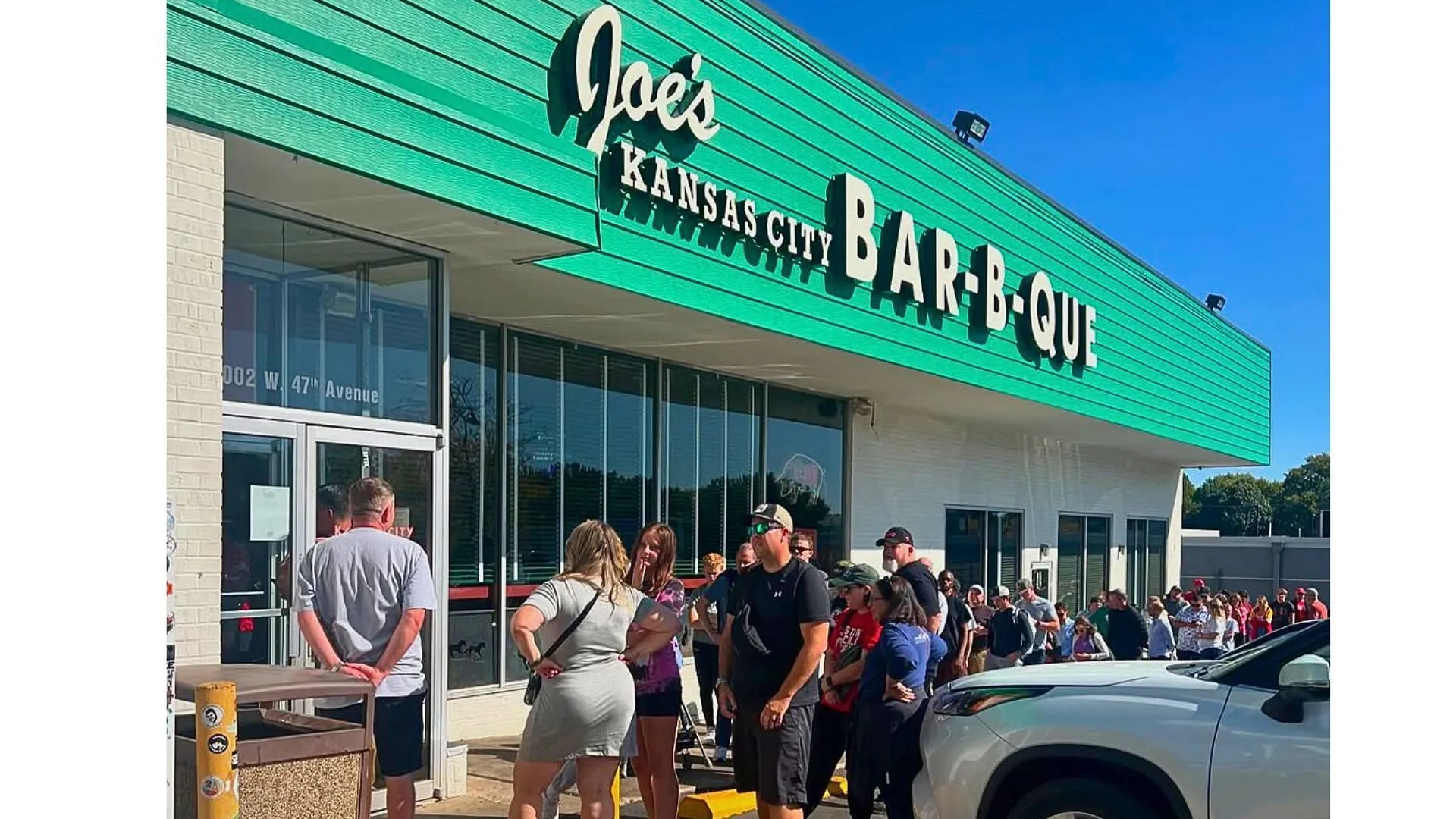 A restaurant offering popular western Missouri food (Image via joeskc/ Instagram)