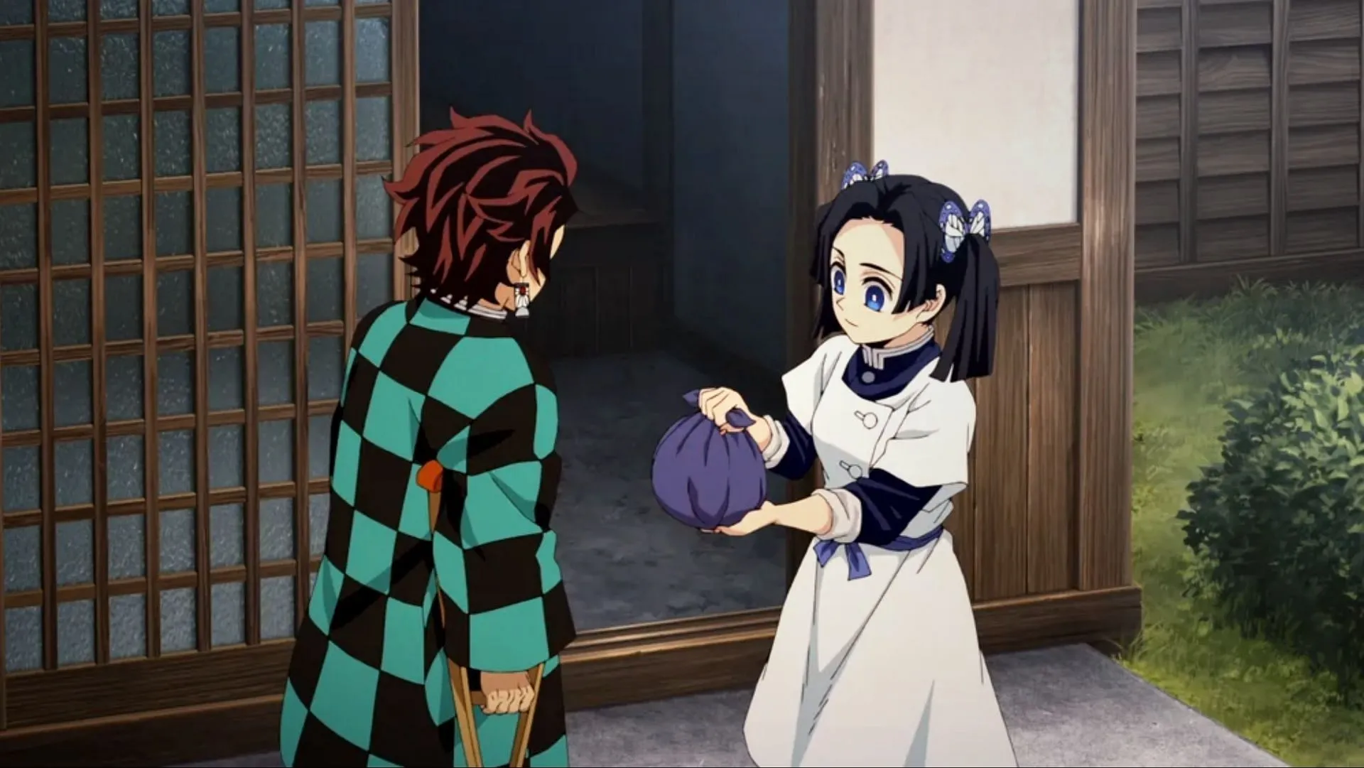 Aoi and Tanjiro at the Butterfly Mansion (Image via Ufotable)