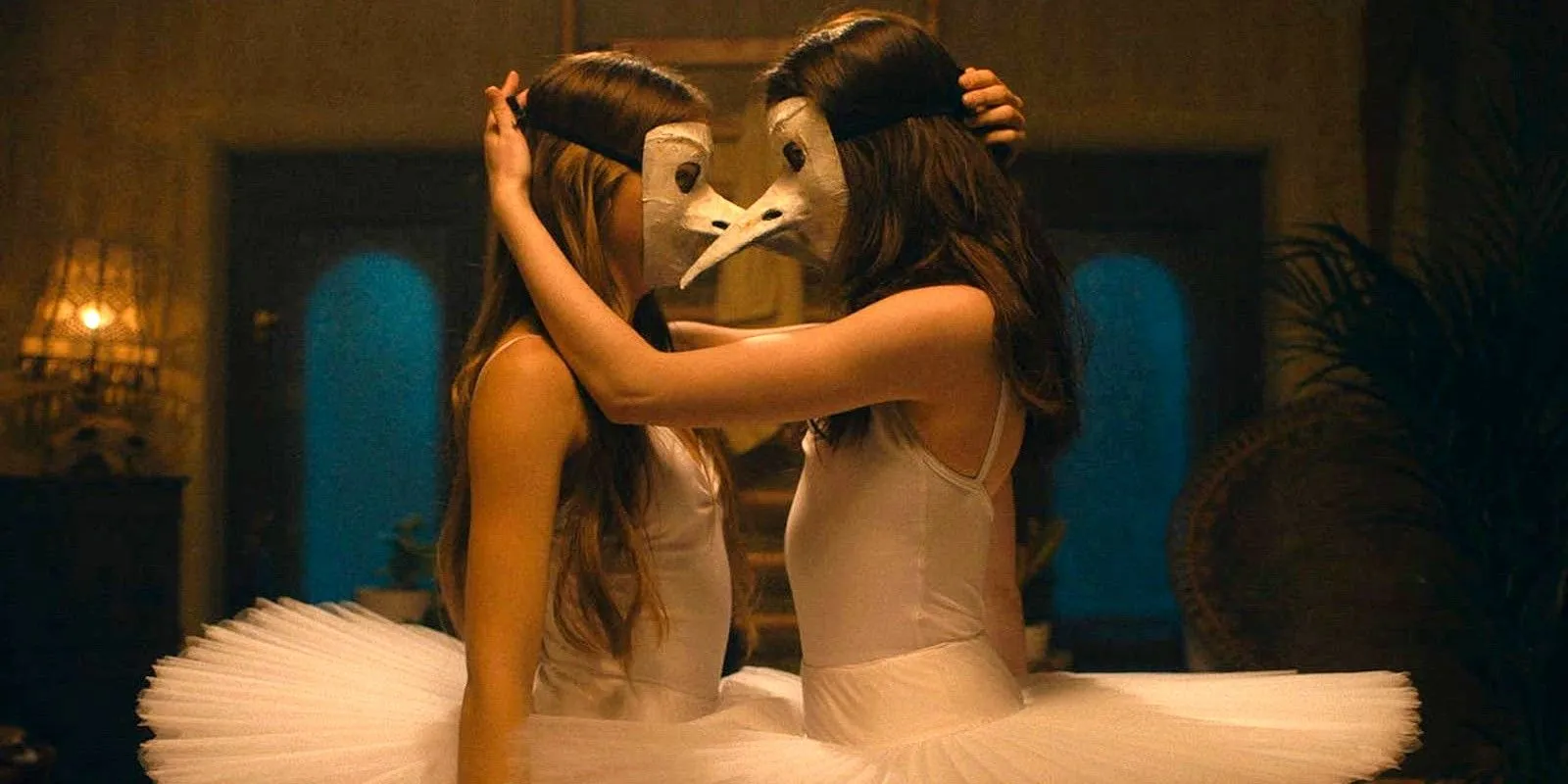 Christine Froseth as Marine and Diana Silvers as Kate in Birds of Paradise