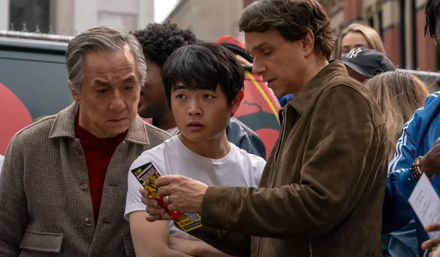 Ralph Macchio와 Ben Wang이 ‘Karate Kid: Legends’의 진심 어린 영상을 공유