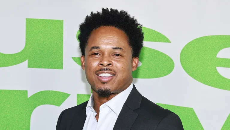 ‘Power Rangers’ Walter Emanuel Jones Reflects on Playing the Black Ranger: “An Honor” Amid Writer’s “Mistake” Comment