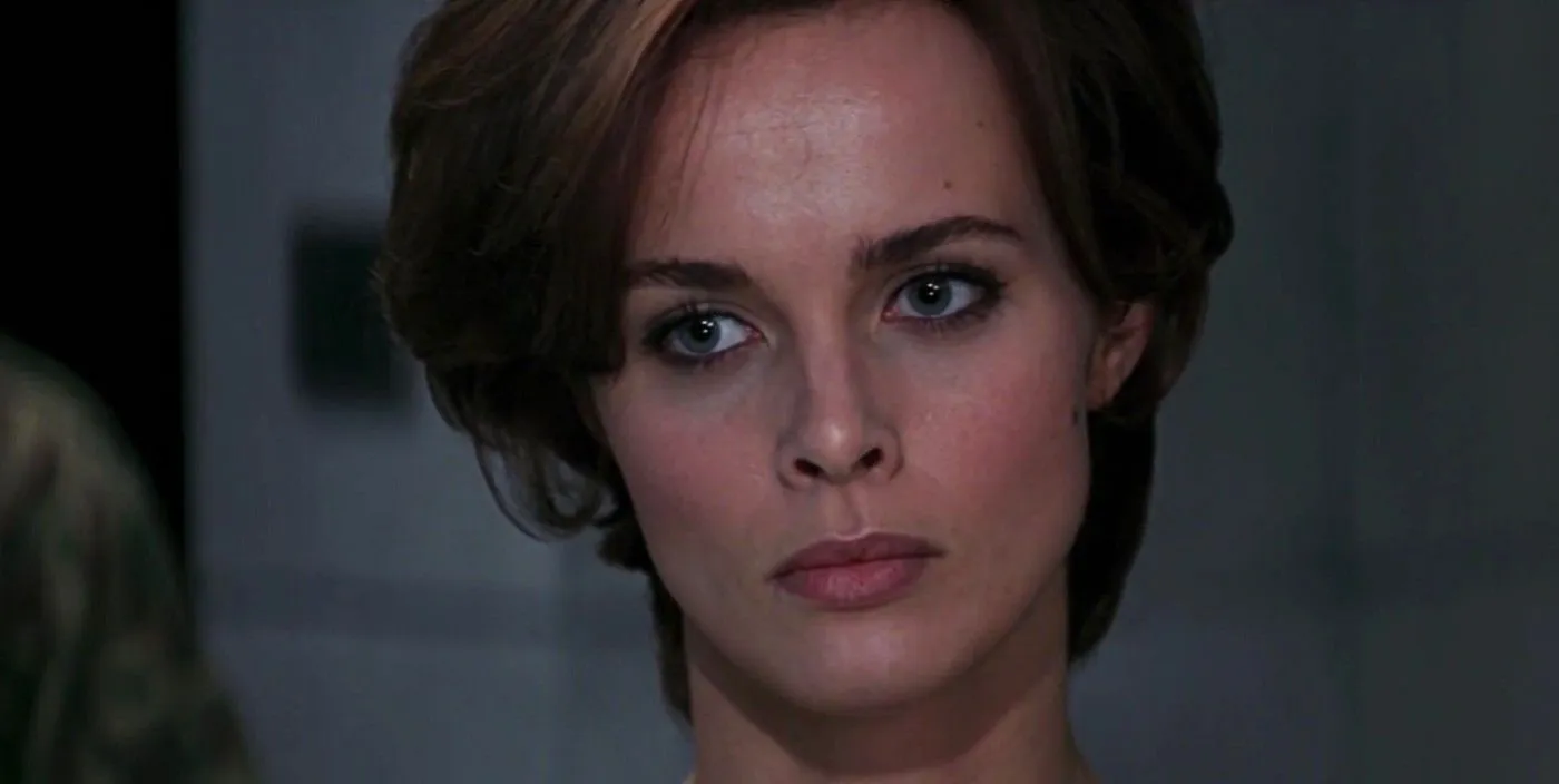 GoldenEye Bond Girl