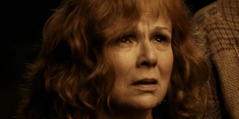 Exploring a Captivating Theory: How Molly Weasley Defeated Bellatrix Without Avada Kedavra and 4 Other Harry Potter Insights