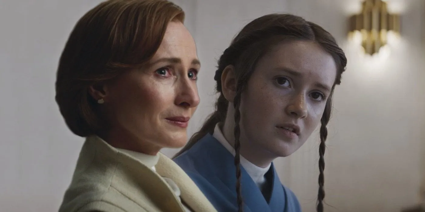 안도르(Andor)의 레이다 모스마(Leida Mothma)와 몬 모스마(Mon Mothma) 안도르(Andor)의 레이다 모스마(Leida Mothma)와 몬 모스마(Mon Mothma)