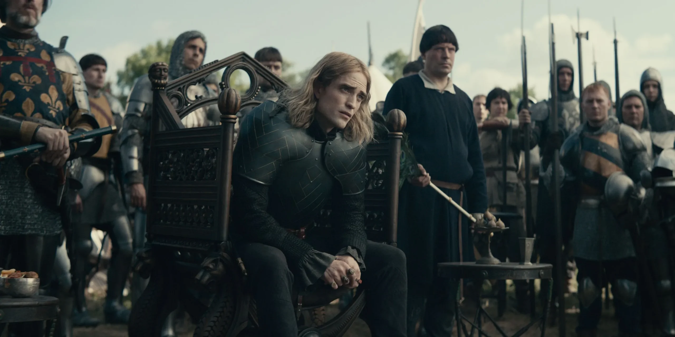 Robert Pattinson in a scene Robert Pattinson in a scene