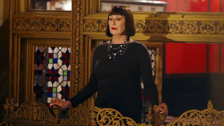 Anjelica Huston Discusses Her Experience on ‘Smash’: “I Didn’t Feel Highly Valued in That Role”
