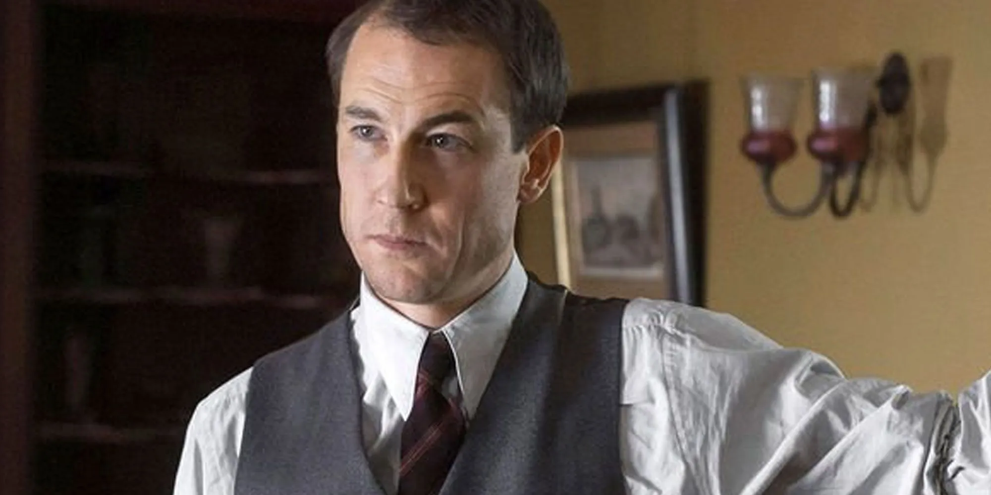 Tobias Menzies as Frank in Outlander Tobias Menzies as Frank in Outlander