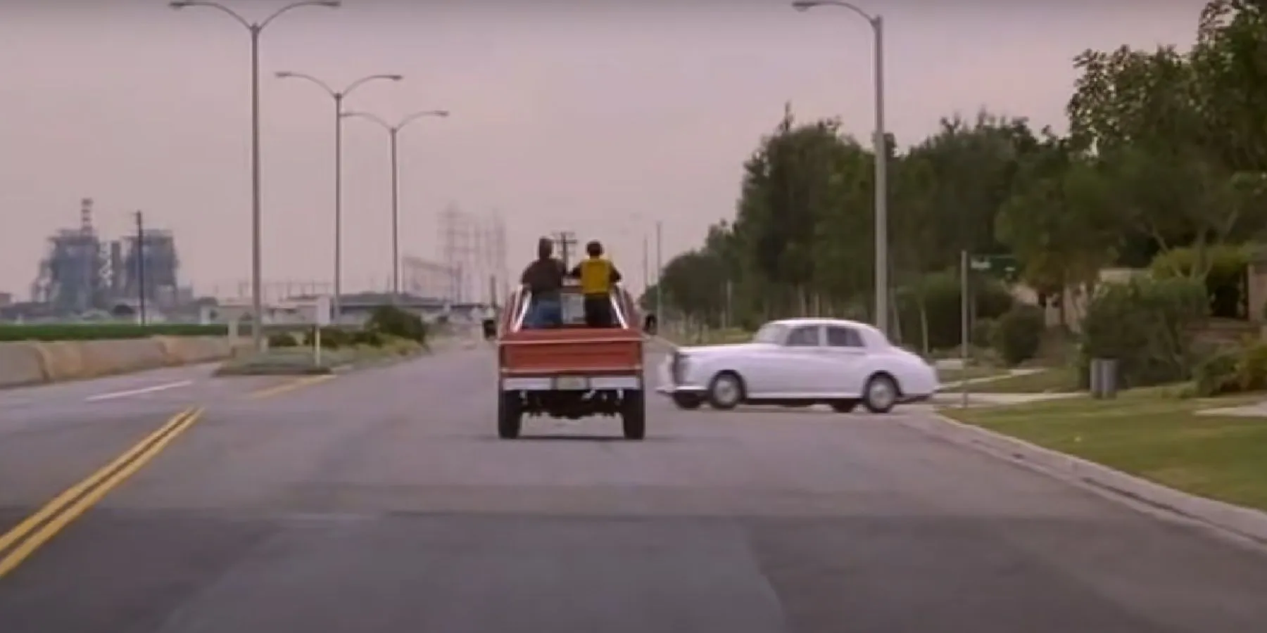 A car pulls out on Needles in Back to the Future Part III