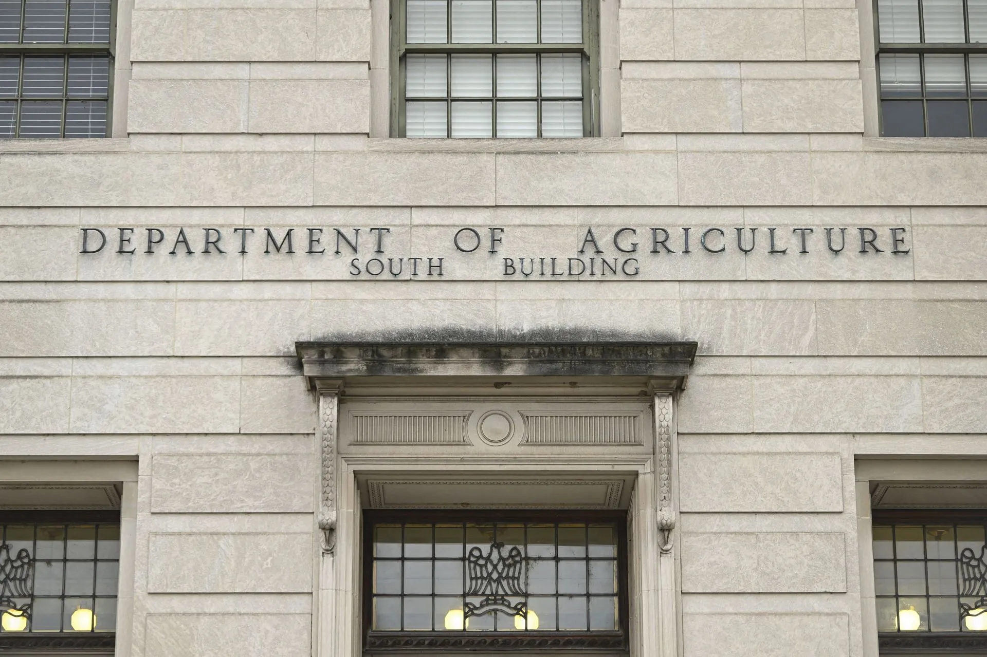 The USDA food and product guidelines (Image via Getty)