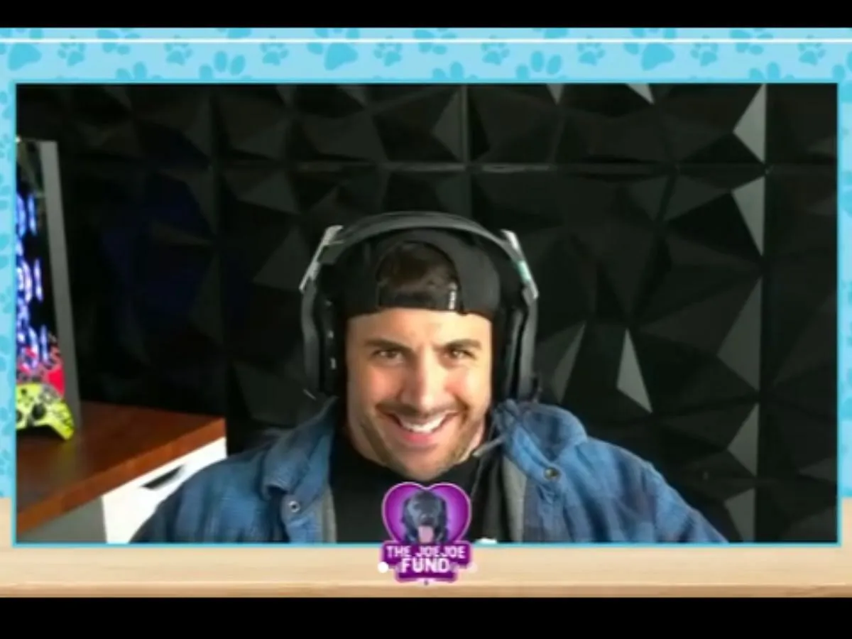 Nickmercs also had a deal with Call of Duty Nickmercs also had a deal with Call of Duty