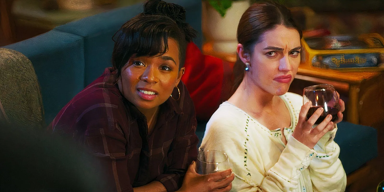 Alexis Floyd as Simone Griffith and Adelaide Kane as Jules Millin in Grey's Anatomy