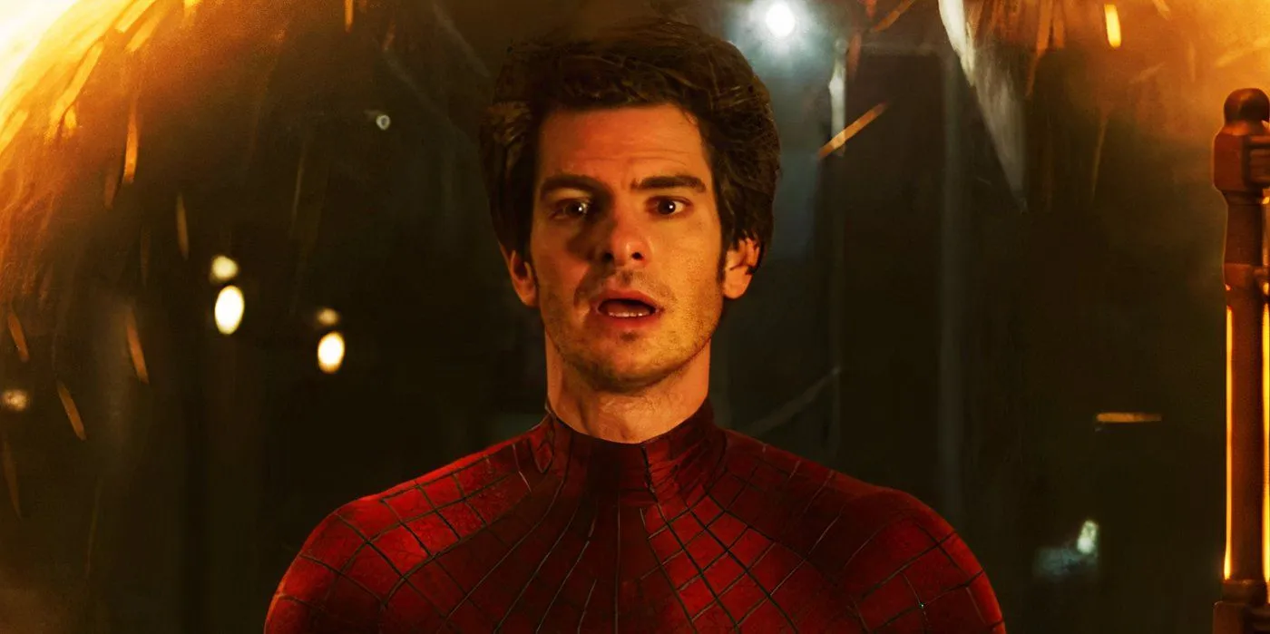 Andrew Garfield's Spider-Man coming through a portal in Spider-Man No Way Home Andrew Garfield's Spider-Man coming through a portal in Spider-Man No Way Home