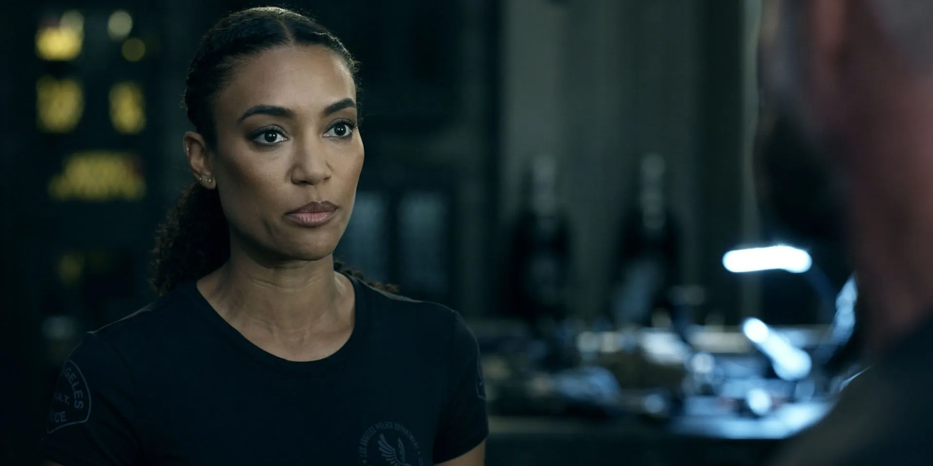Annie Ilonzeh as Devin Gamble in S.W.A.T. Annie Ilonzeh as Devin Gamble in S.W.A.T.