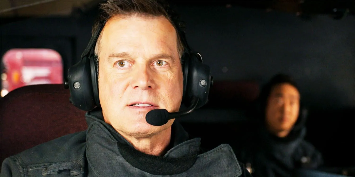 Bobby in 9-1-1 season 8, episode 14, Sick Day