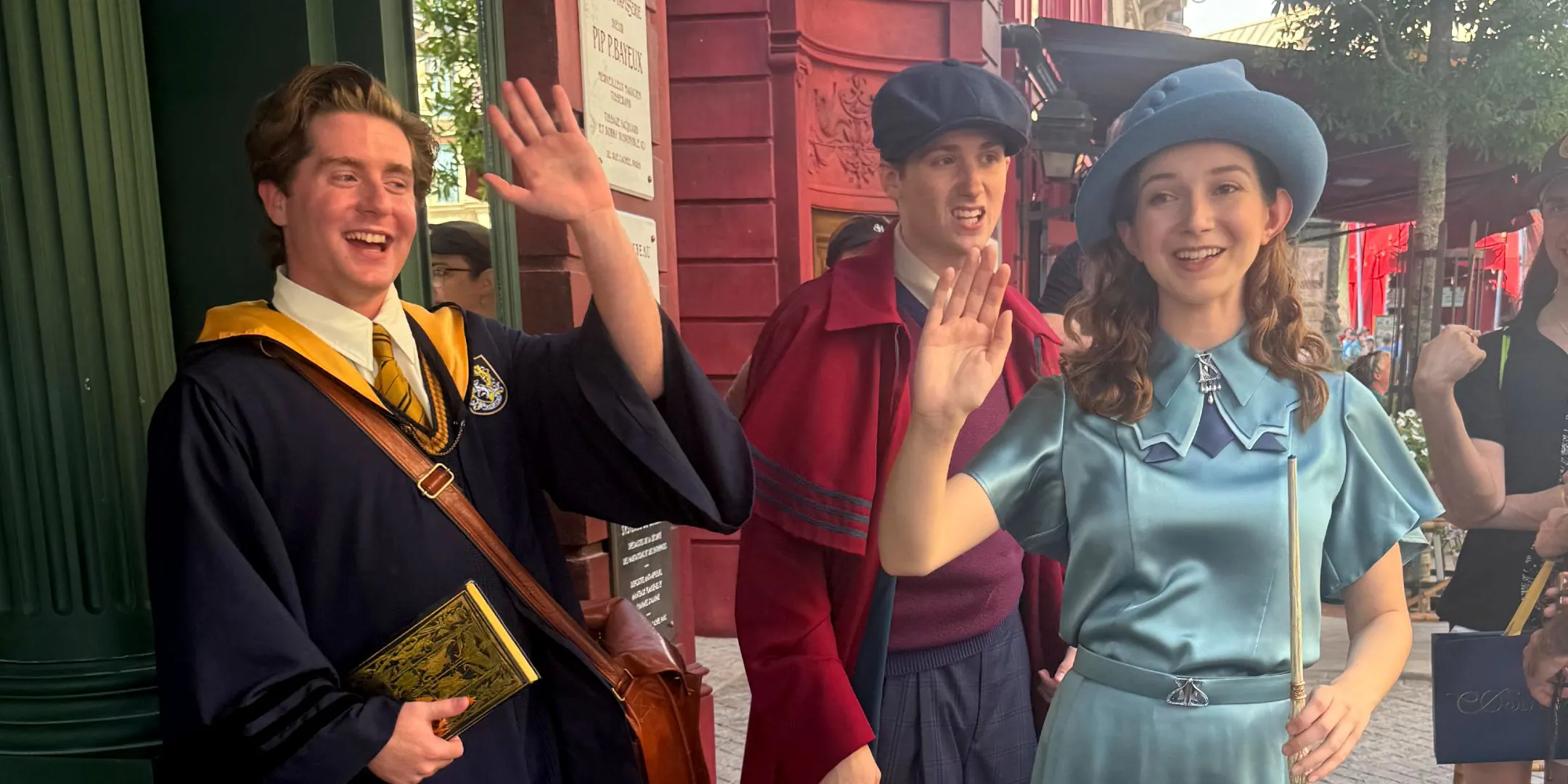 Characters in Wizarding World Characters in Wizarding World