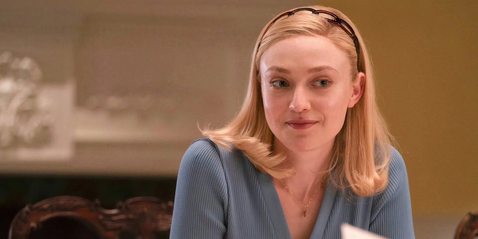 Dakota Fanning as Susan Ford in The First Lady