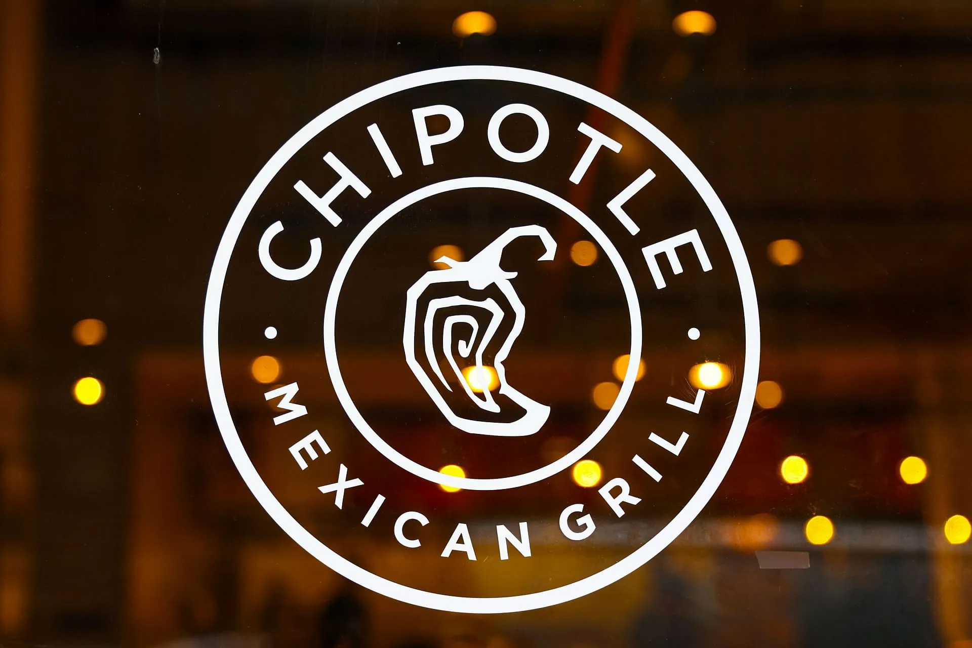 The burrito chain serves customizable meal options (Image via Getty)