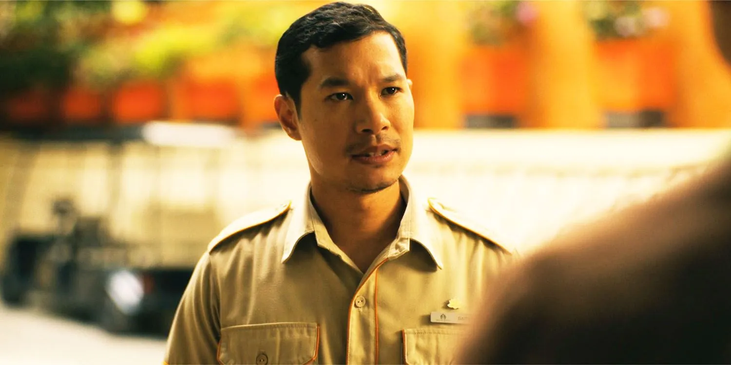 Character discussing in The White Lotus Character discussing in The White Lotus