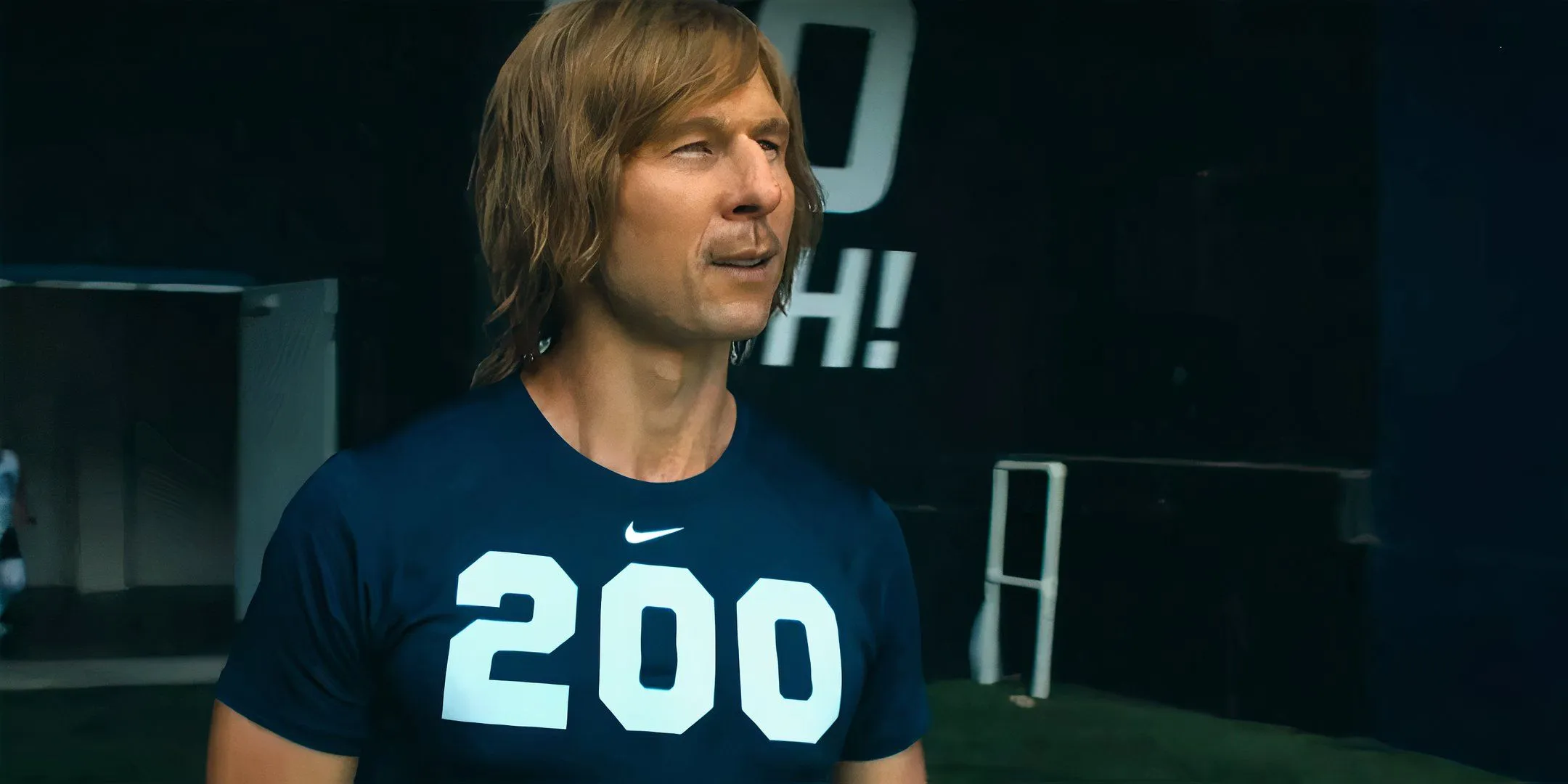 Glen Powell in disguise Glen Powell in disguise