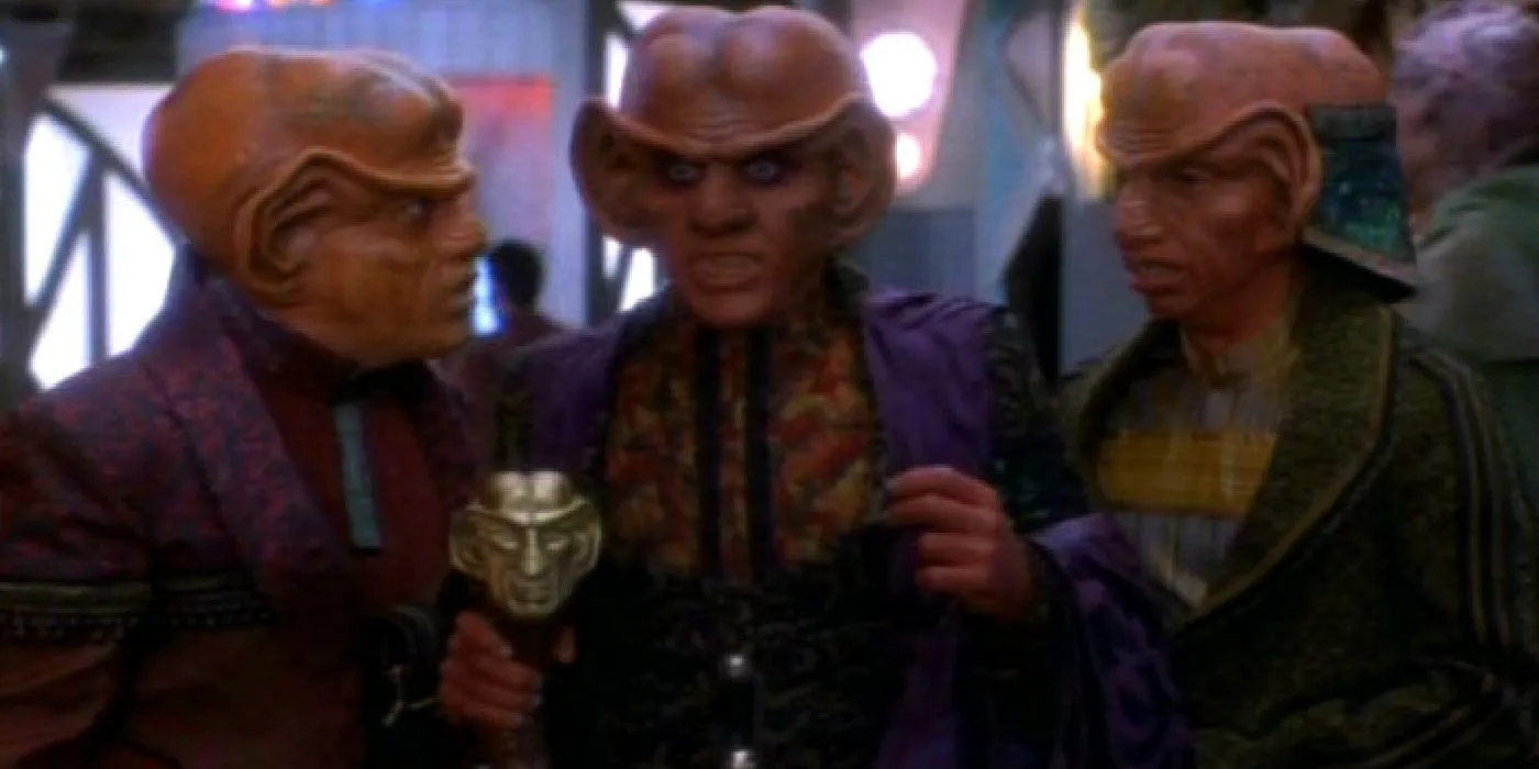 Gral, Quark, and Rom on the Promenade DS9 Ferengi Gral, Quark, and Rom on the Promenade DS9 Ferengi