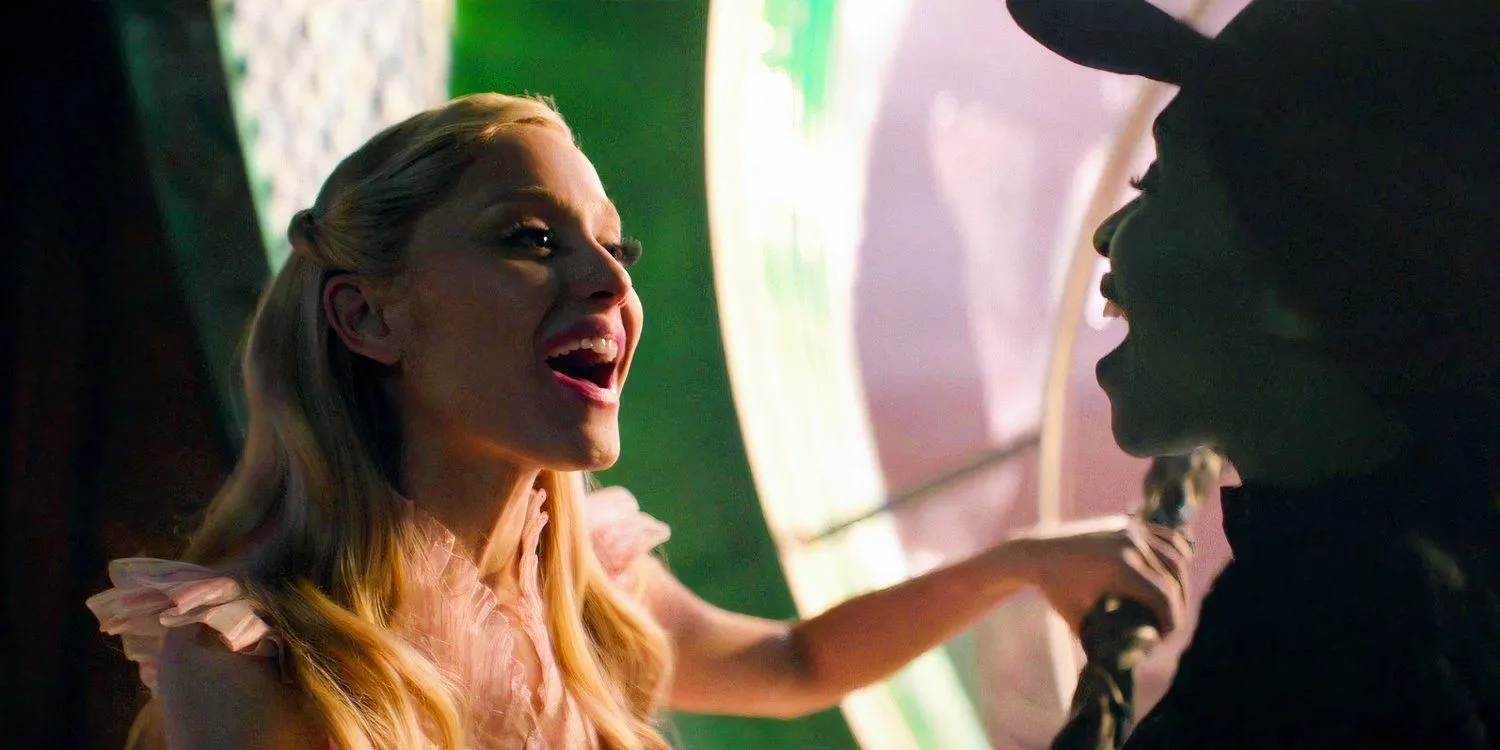 Ariana Grande as Glinda singing with Elphaba Ariana Grande as Glinda singing with Elphaba